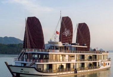 Azalea Cruise Lan Ha Bay overview M