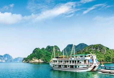 Gray line cruise 8 cabin