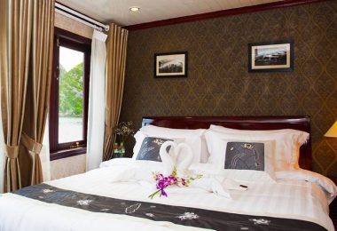 Luxury Cabin Phoenix