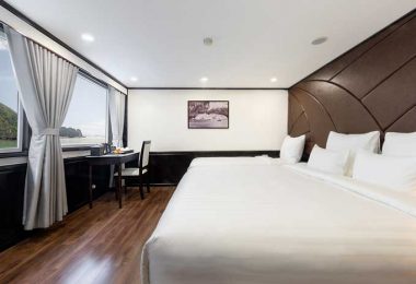 Margaret Triple Cabin