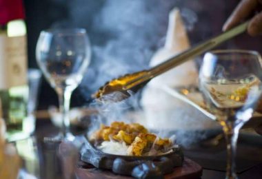 Appetizing aroma of Dragon Legend cuisine