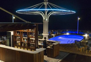 Pool Bar Heritage Cruise