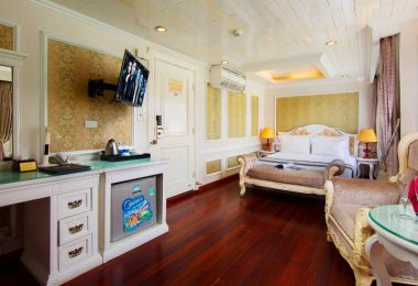 Signature Senior Suite