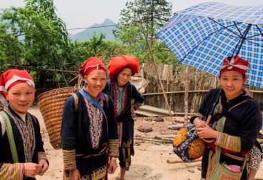 Ta Phin Red Dzao People