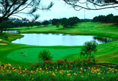 Than Tho Lake in Dalat