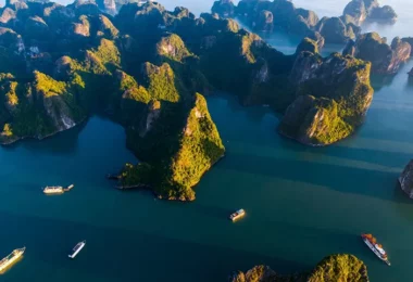 Top Cruises en la Bahía de Bai Tu Long
